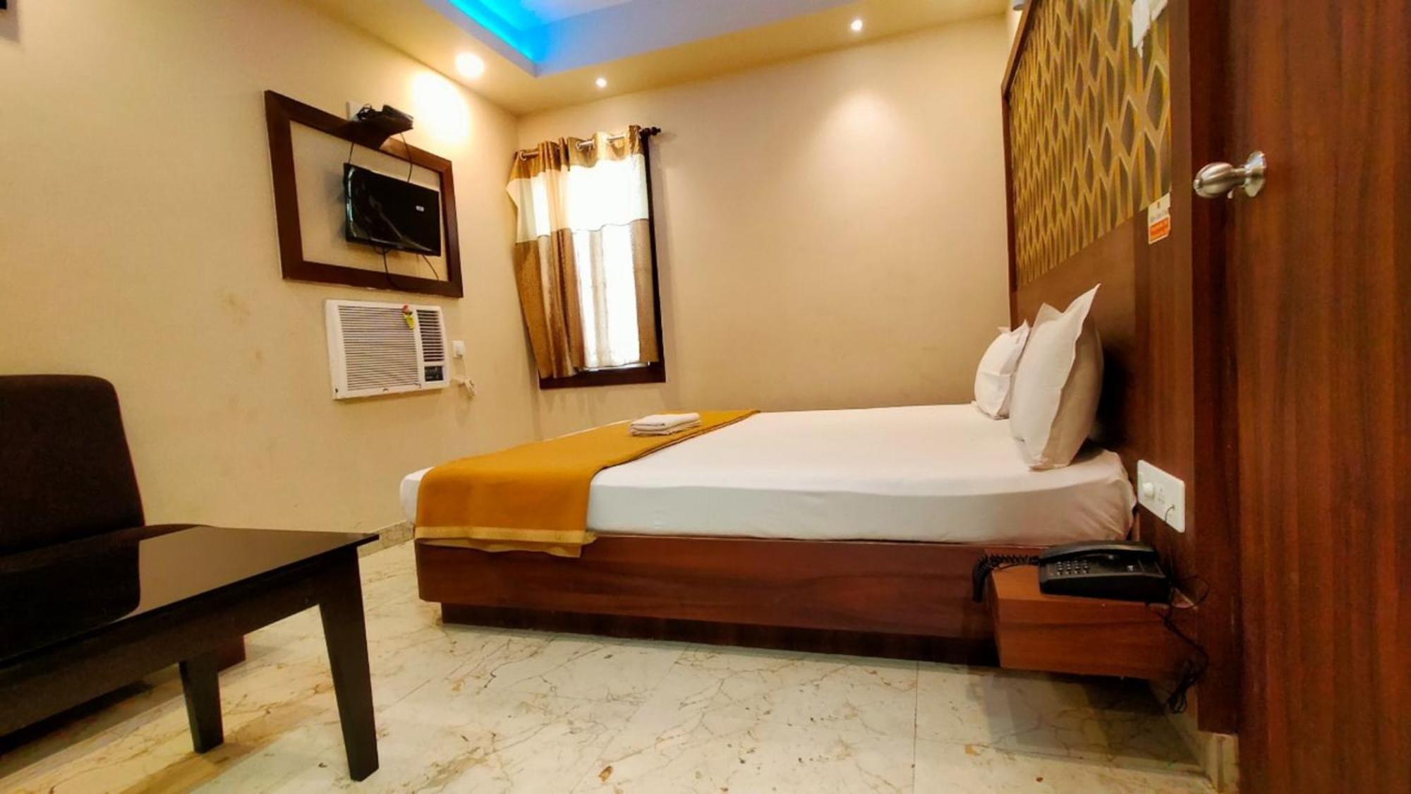 Hotel Park View - Lift Facilities- Near Sea Beach Best Choice Of Travellers By Morservices Purî Extérieur photo