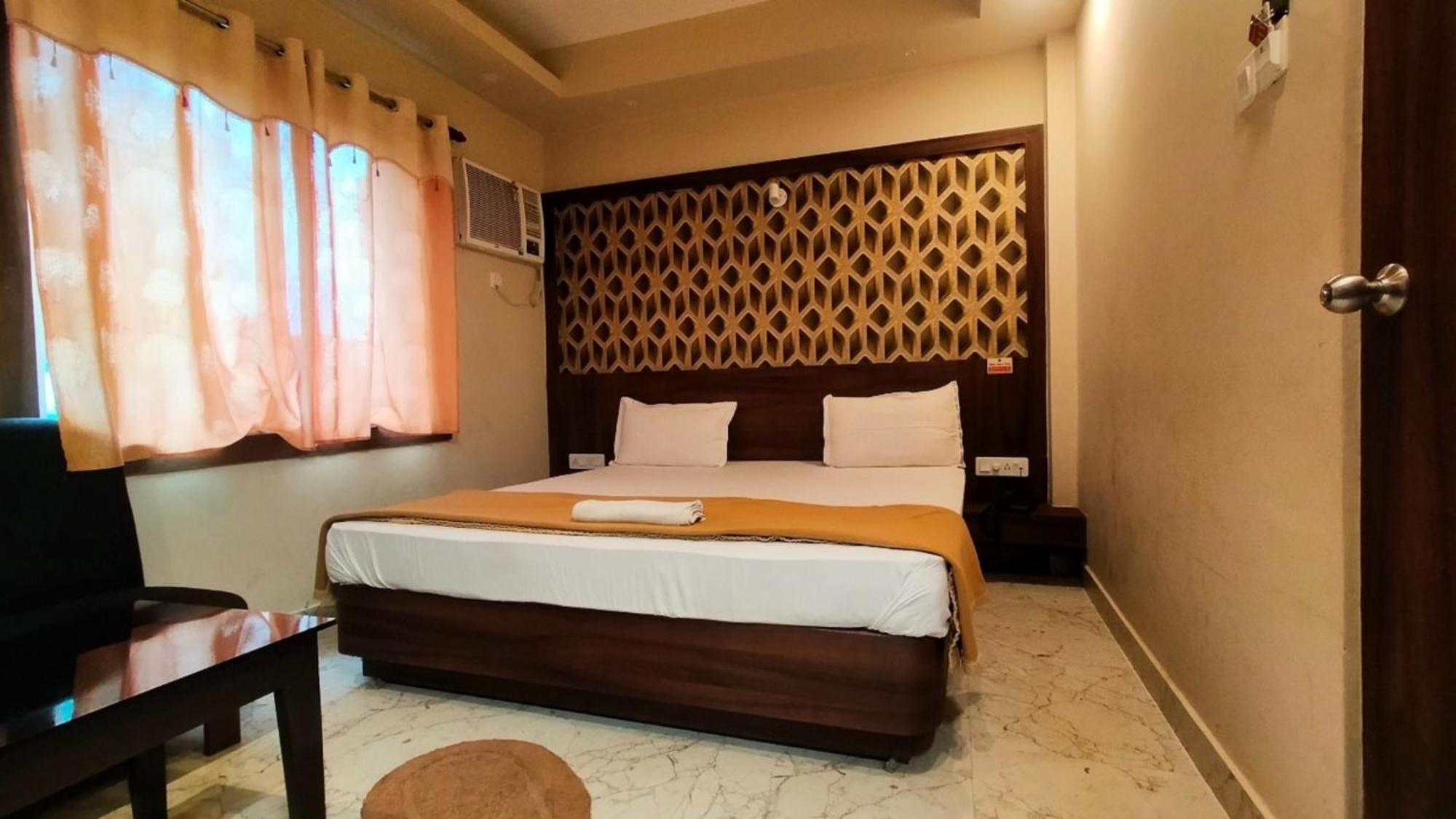 Hotel Park View - Lift Facilities- Near Sea Beach Best Choice Of Travellers By Morservices Purî Extérieur photo
