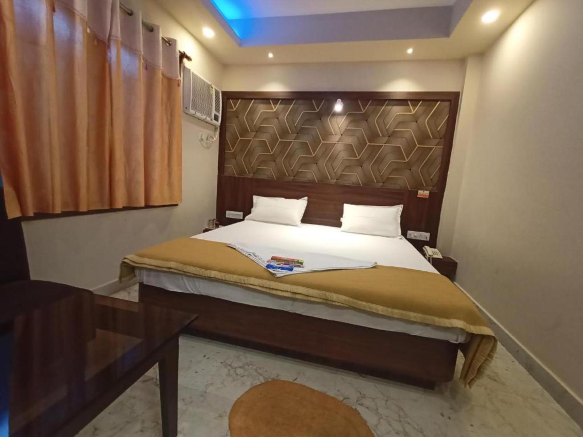 Hotel Park View - Lift Facilities- Near Sea Beach Best Choice Of Travellers By Morservices Purî Extérieur photo